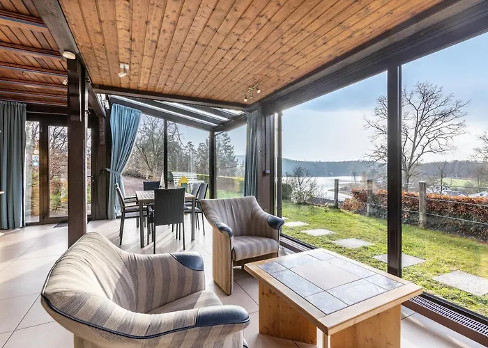 Panoramaferienhaus Sorpesee, 120qm Hébergement de vacances *