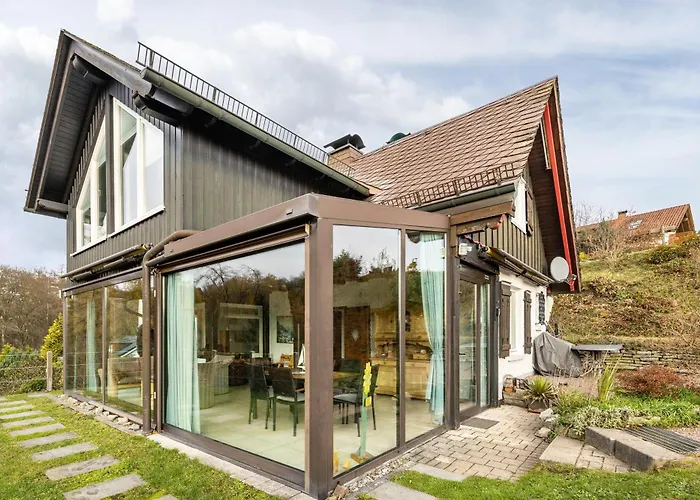 Hébergement de vacances Panoramaferienhaus Sorpesee, 120qm *