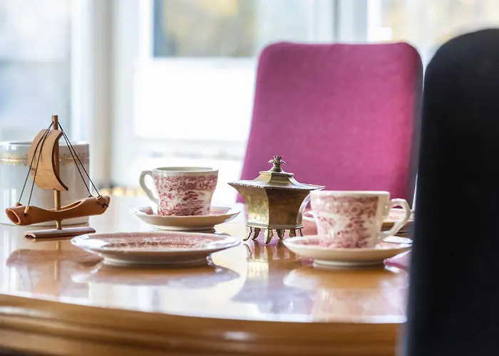 Panoramaferienhaus Sorpesee, 120qm Hébergement de vacances