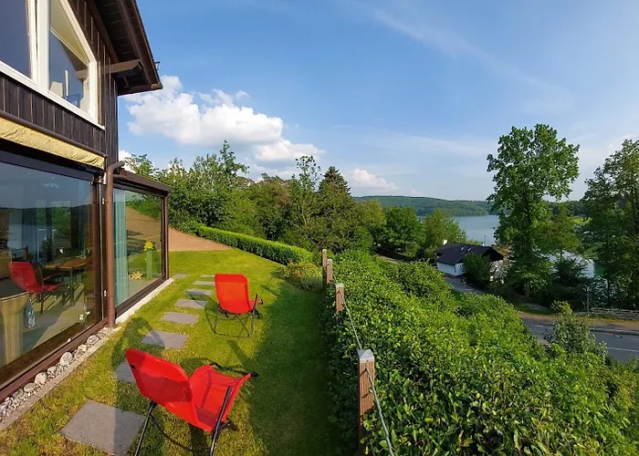 Hébergement de vacances Panoramaferienhaus Sorpesee, 120qm